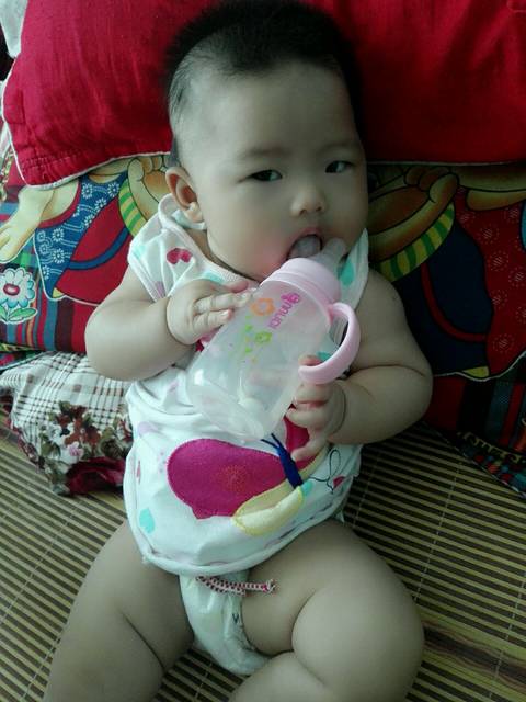 宝妈,求助_宝宝拉屎好像拉稀一颗一颗的怎么回