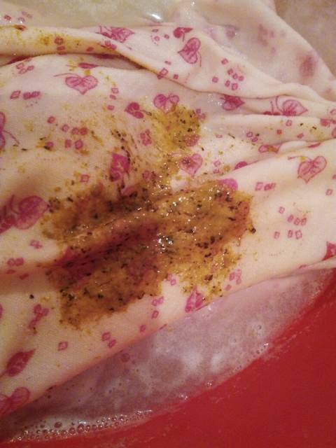 才一周的宝宝大便有黑色点点