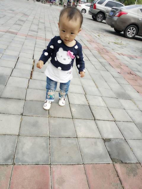 晒晒宝宝头发!谁能比我头发少