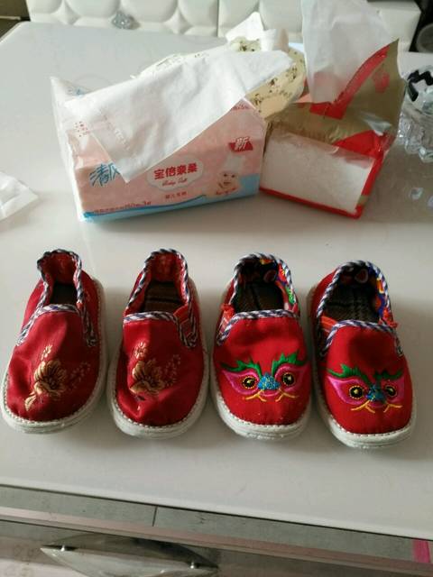俩月宝妈_婆婆给宝宝做的鞋