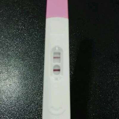 最后一次例假是10月3号,到现在已经推迟6天了