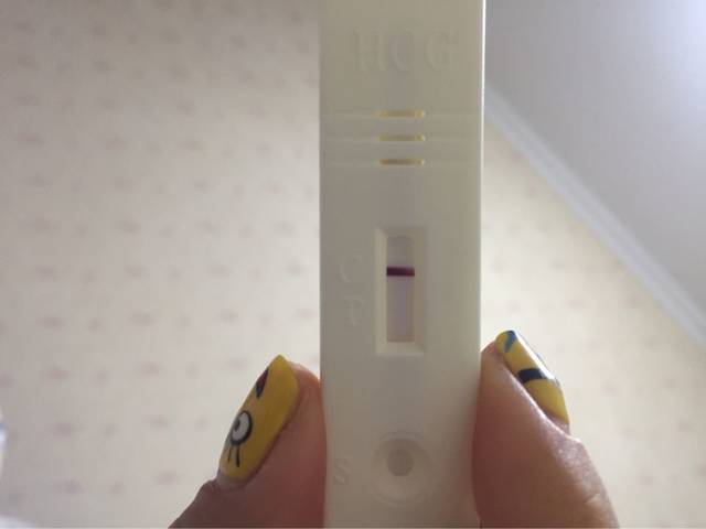 姨妈迟了两天了 早起恶心的症状 感觉灰印_末