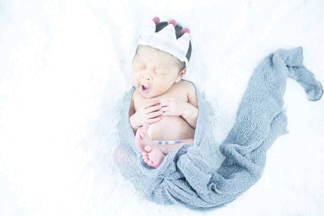 快两个月的宝宝觉睡颠倒了怎么办