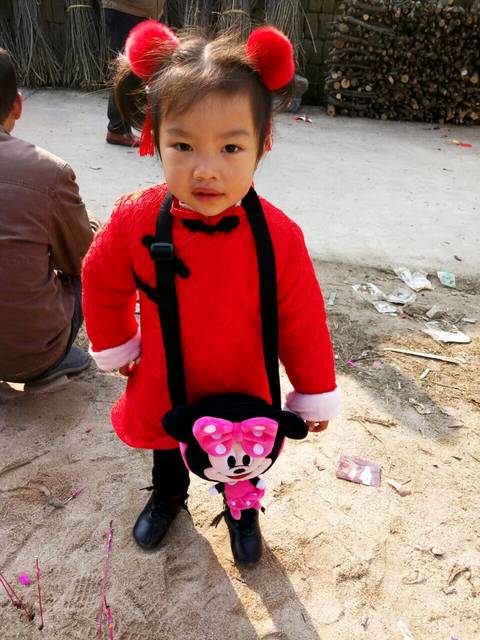 是你,你怎么回复_今天发了条说说,把女儿照片