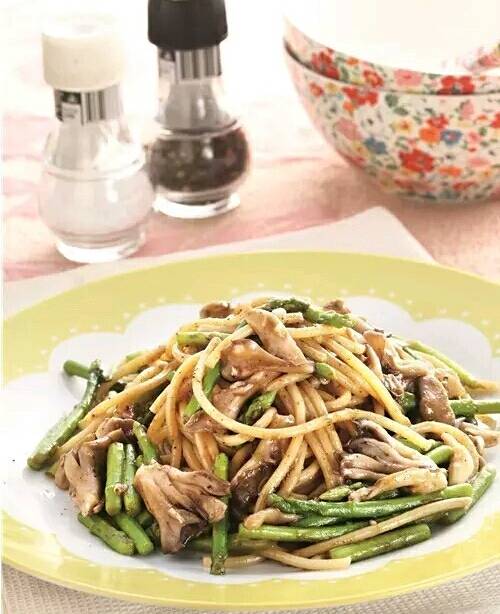 孕期食谱分享_一款准妈妈能够补充叶酸的拌面