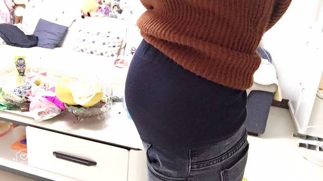 有没有孕妈早上肚子有发硬鼓包的_14周了,每天