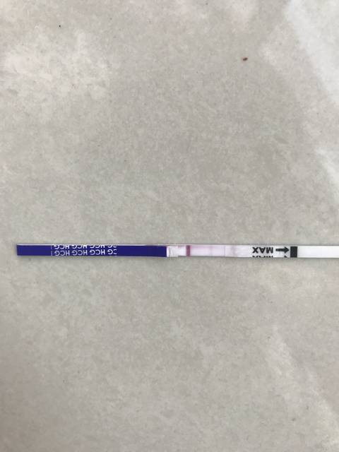 快来月经有褐色分泌物是怀孕了还是要来月经呢