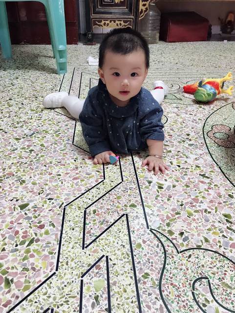 宝宝越来越认人了