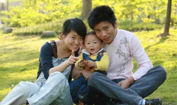 宝宝两岁了还迟迟不会说话,妈妈离别时却喊出