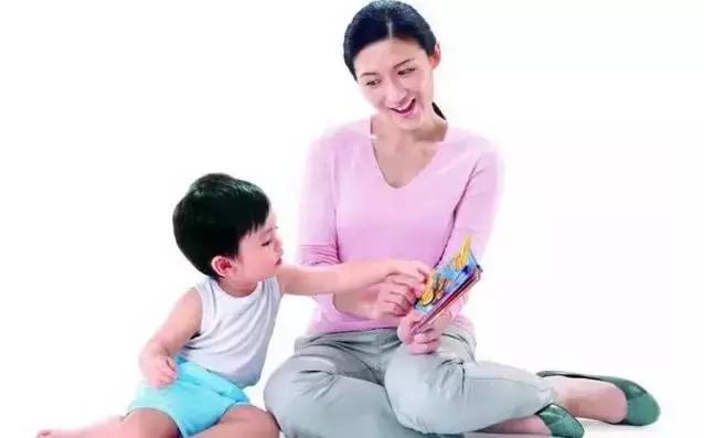 对于还不会说话的宝宝,要怎么训练他们的能力