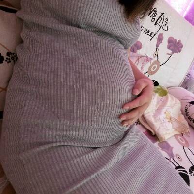 六个月孕妇肚子有多大图片