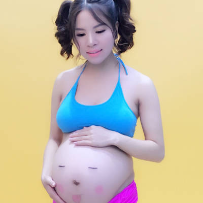 亲们～这是33周的肚子,帮我看看这肚形是男宝还是女宝