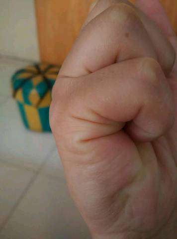 发来右手照片哦. 2.要求清晰如图 3.