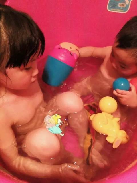 happyyut 日记正文 冬天,哪怕有浴霸,孩子们洗澡还是会感觉冷,特别是