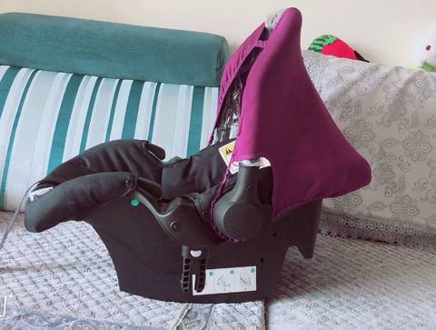 正版德国pouch婴儿推车低价转让咯!