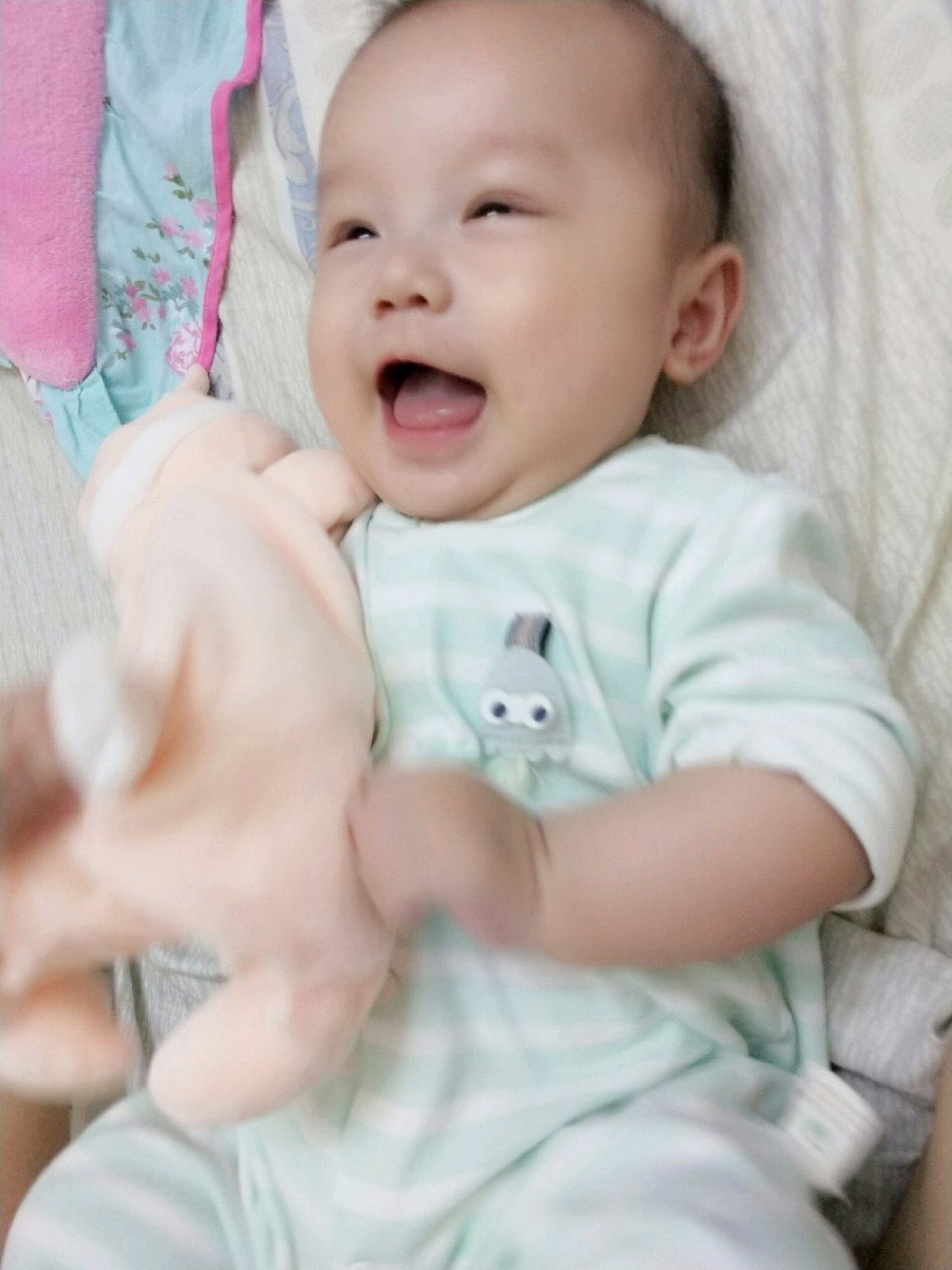 不会翻身烦，会翻身更烦