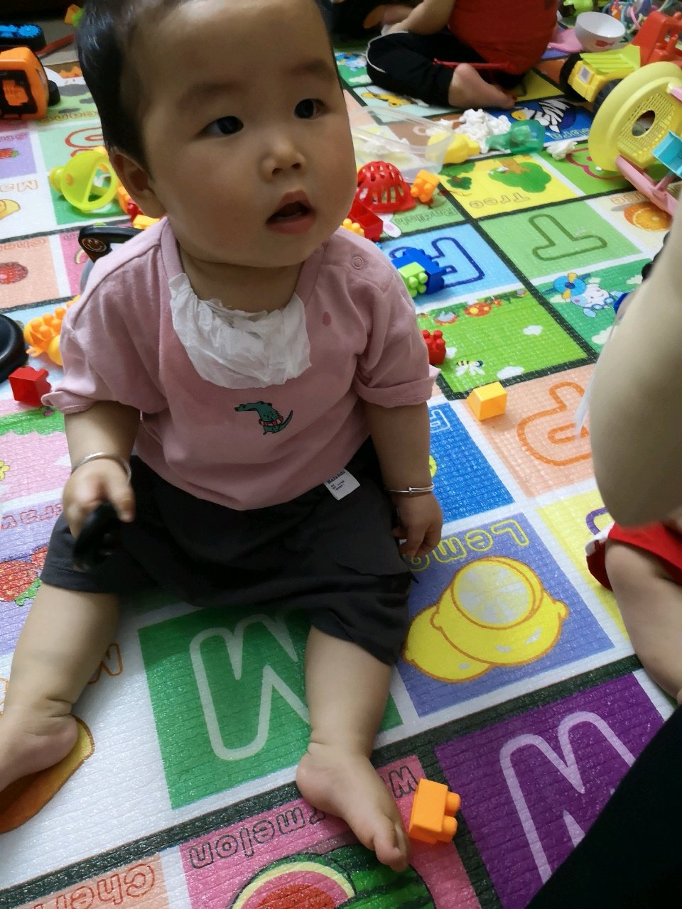 看透不说透