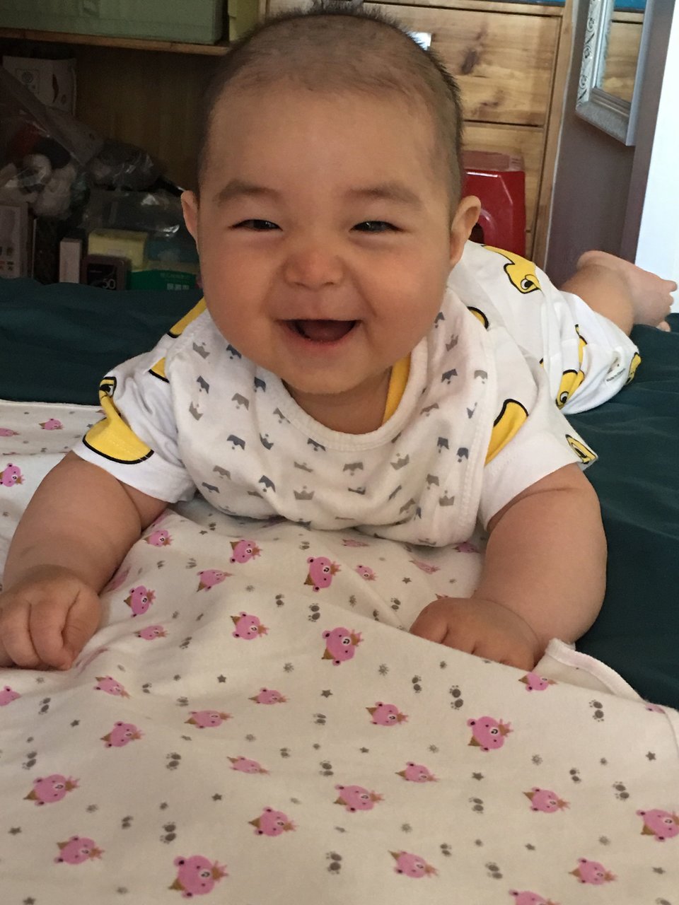 宝妈们，请问下出牙的时候会拉肚子吗？