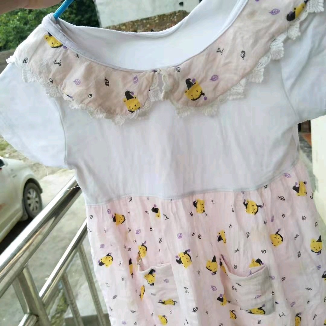 宝宝吃水果，衣服上都是水果汁，怎么洗
