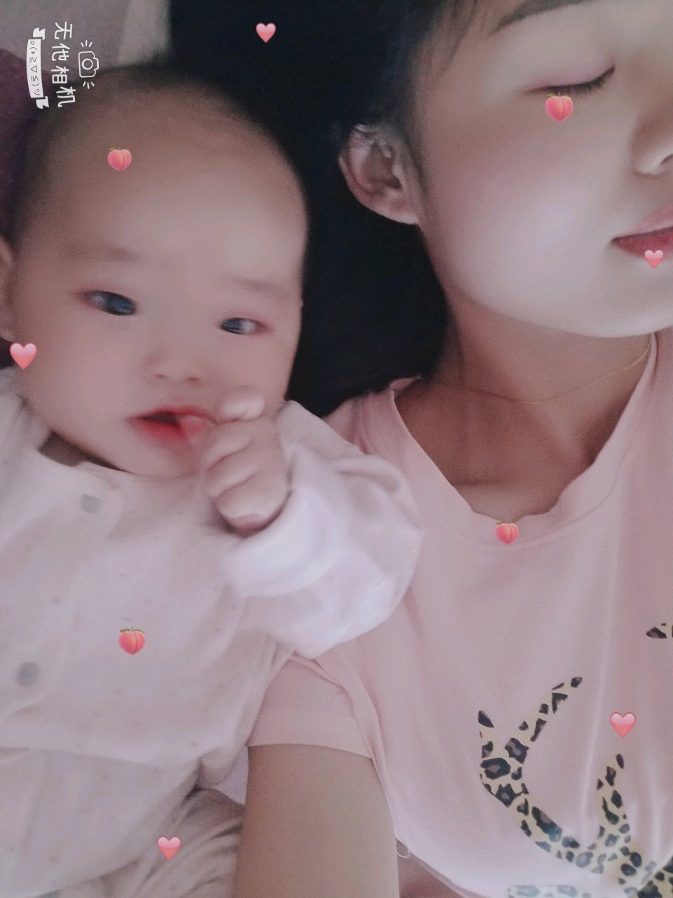 宝贝五个月啦😘😘