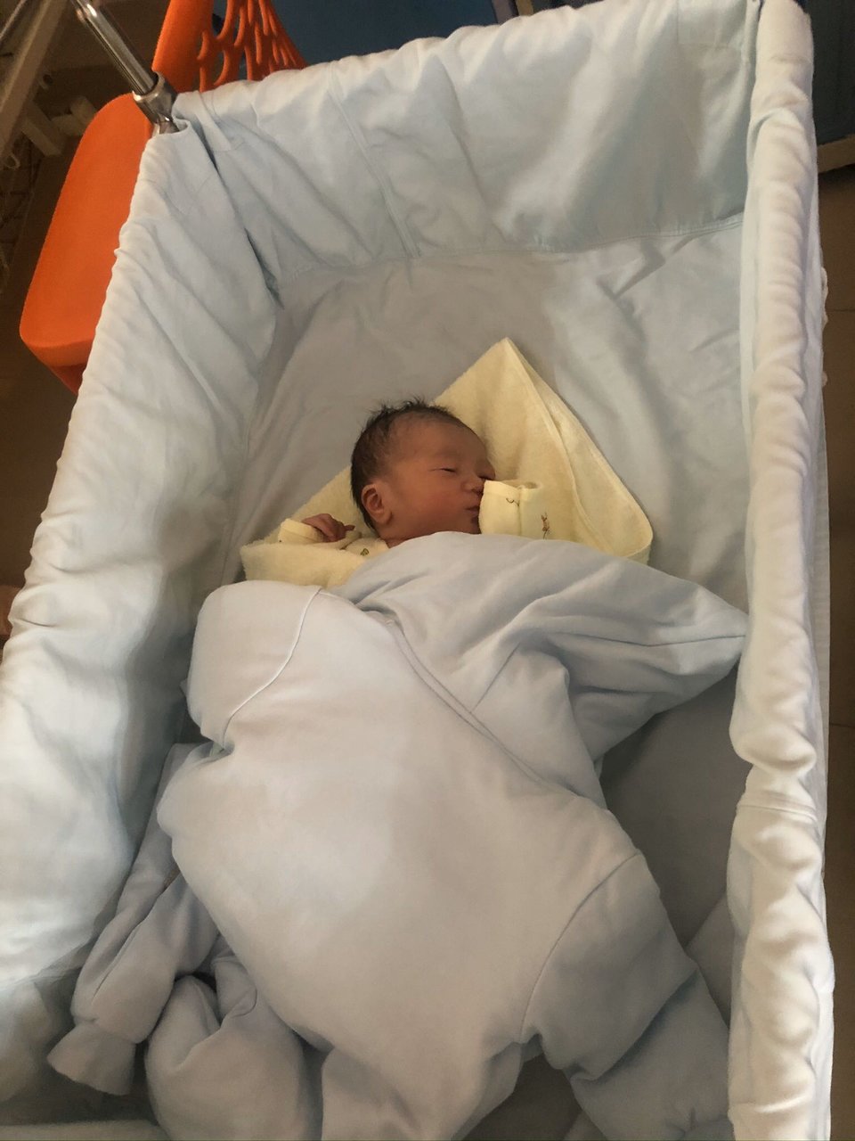 有没有孕妈在11月1号生小孩的