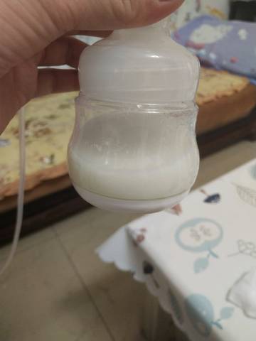 母乳真实挤出来图片