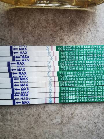 姨妈日过三天,早孕试纸差一点强阳,肚子类似姨妈痛,胸早起会微微刺痛